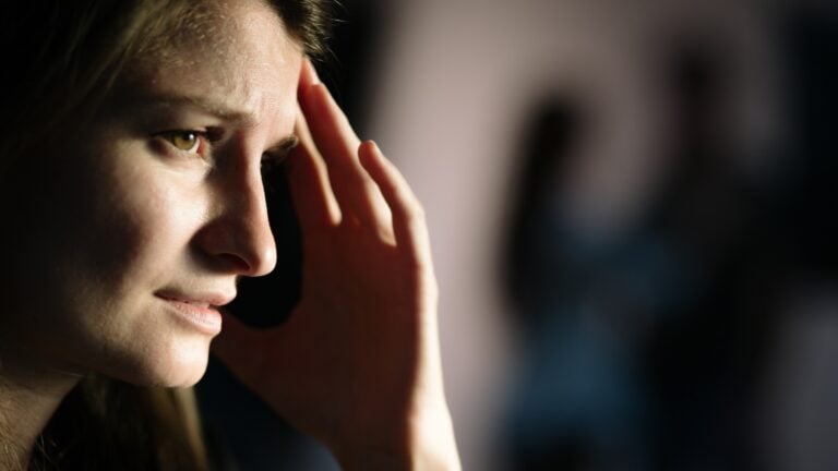 cfhh signs of a mental health disorder sad lady